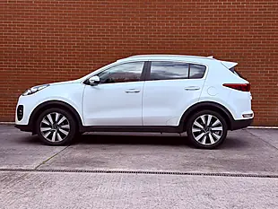 Used 2016 Kia Sportage 3 White - Interior and Exterior details 11