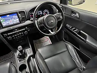 Used 2016 Kia Sportage 3 White - Interior and Exterior details 9
