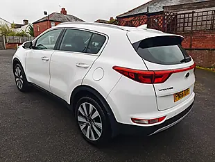 Used 2016 Kia Sportage 3 White - Interior and Exterior details 4