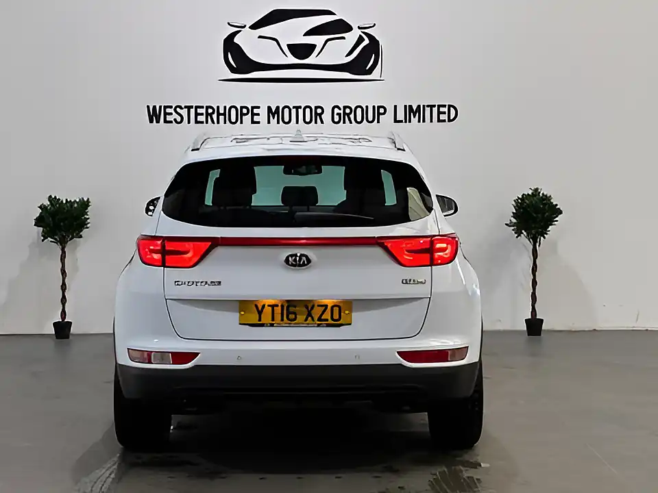 Used 2016 Kia Sportage 3 White - Interior and Exterior details 19