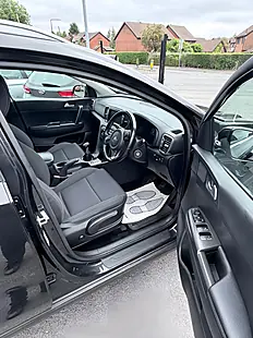 Used 2016 Kia Sportage Black - Interior and Exterior details 9