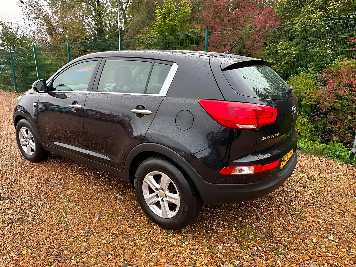 Used 2016 Kia Sportage Ecodynamics 1 Black - Interior and Exterior details 6