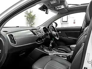 Used 2016 Kia Sportage Ecodynamics 3 White - Interior and Exterior details 18