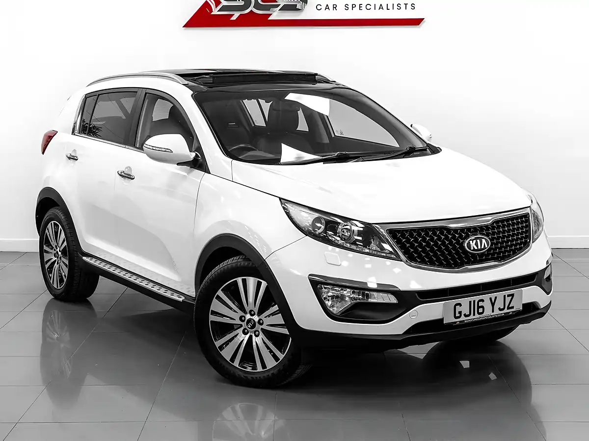 Used 2016 Kia Sportage Ecodynamics 3 White - Interior and Exterior details 6