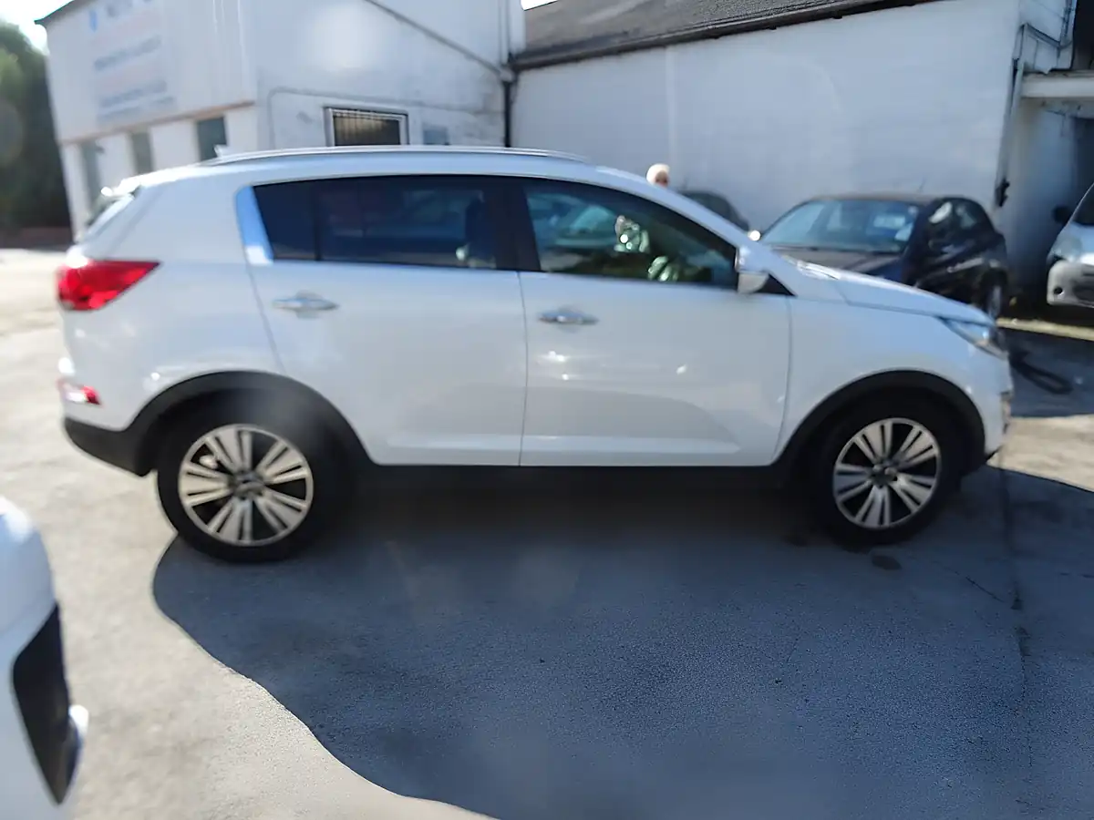 Used 2016 Kia Sportage Ecodynamics 4 White - Interior and Exterior details 5