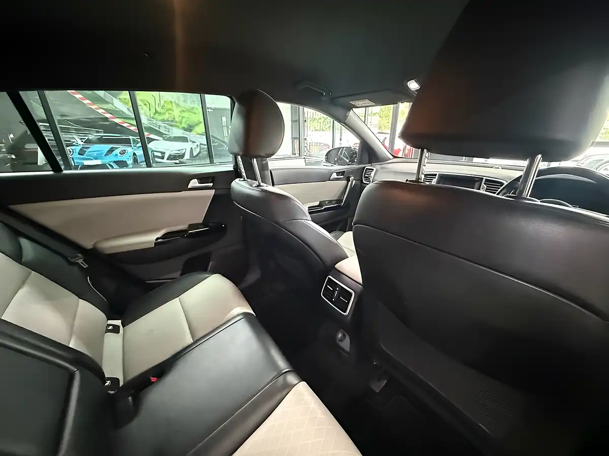 Used 2016 Kia Sportage GT-Line Dark Gun Metal - Interior and Exterior details 10