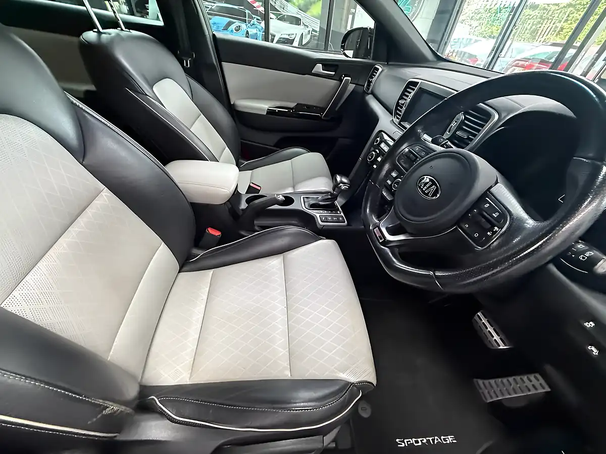 Used 2016 Kia Sportage GT-Line Dark Gun Metal - Interior and Exterior details 9