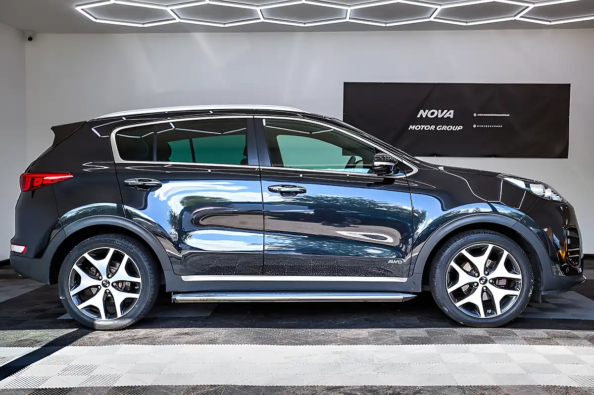 Used 2016 Kia Sportage GT-Line Phantom Black - Interior and Exterior details 5