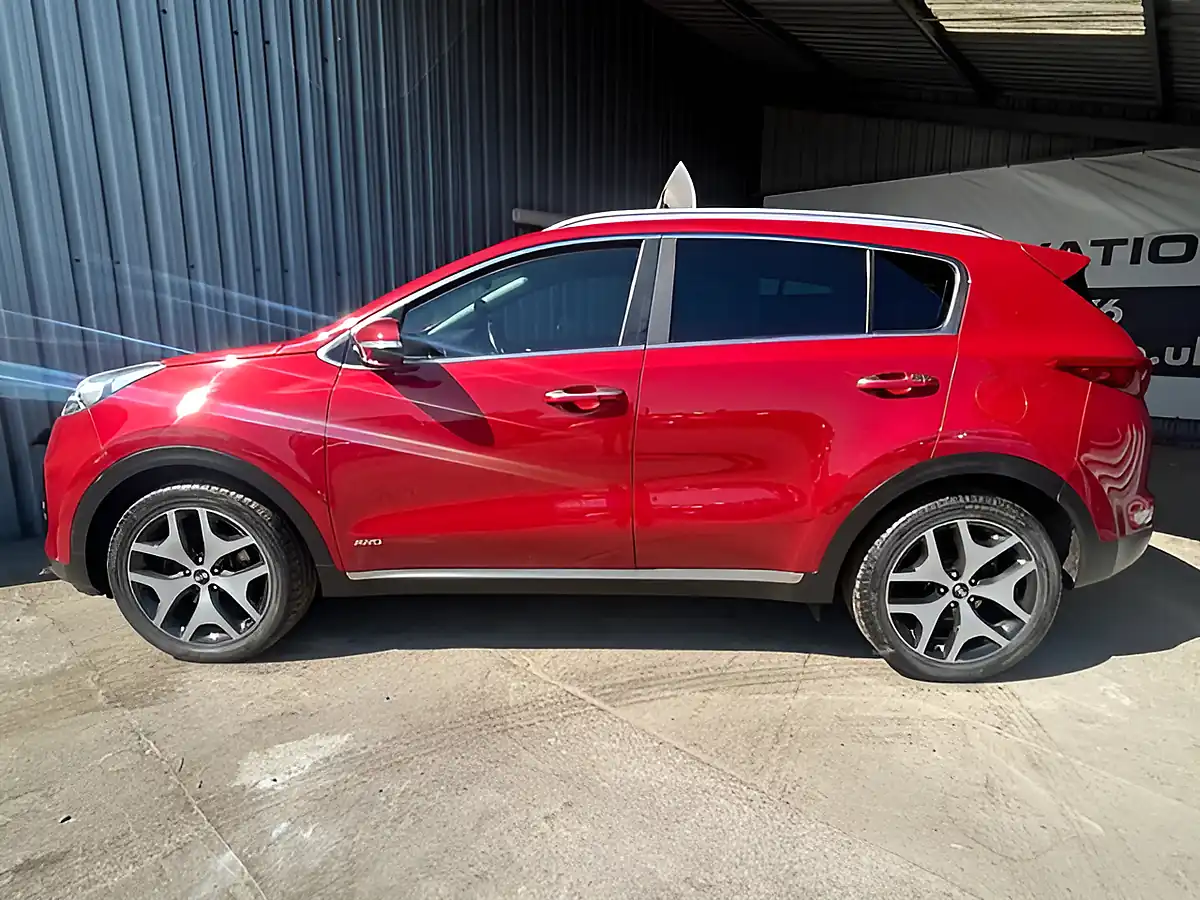 Used 2016 Kia Sportage GT-Line Red - Interior and Exterior details 11