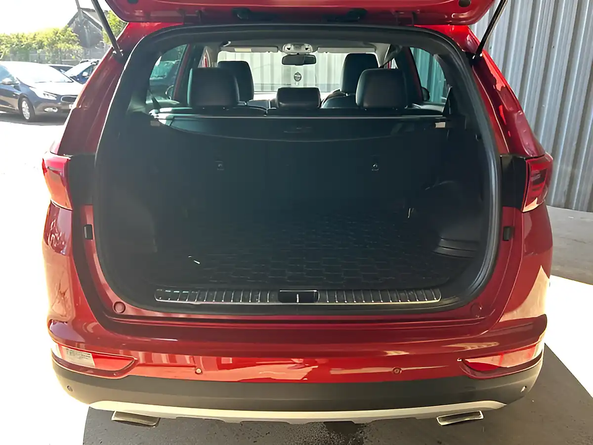 Used 2016 Kia Sportage GT-Line Red - Interior and Exterior details 16