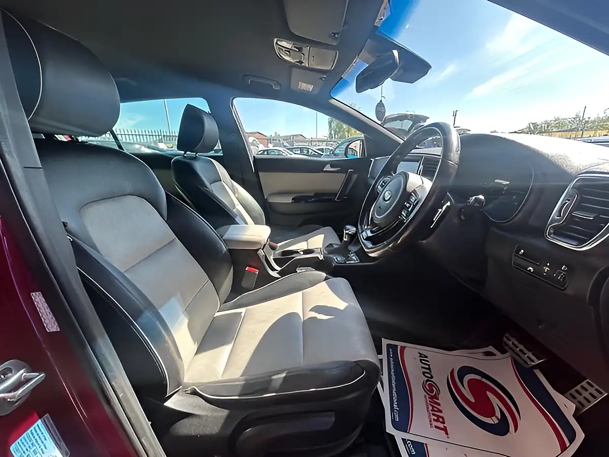 Used 2016 Kia Sportage GT-Line Red - Interior and Exterior details 6