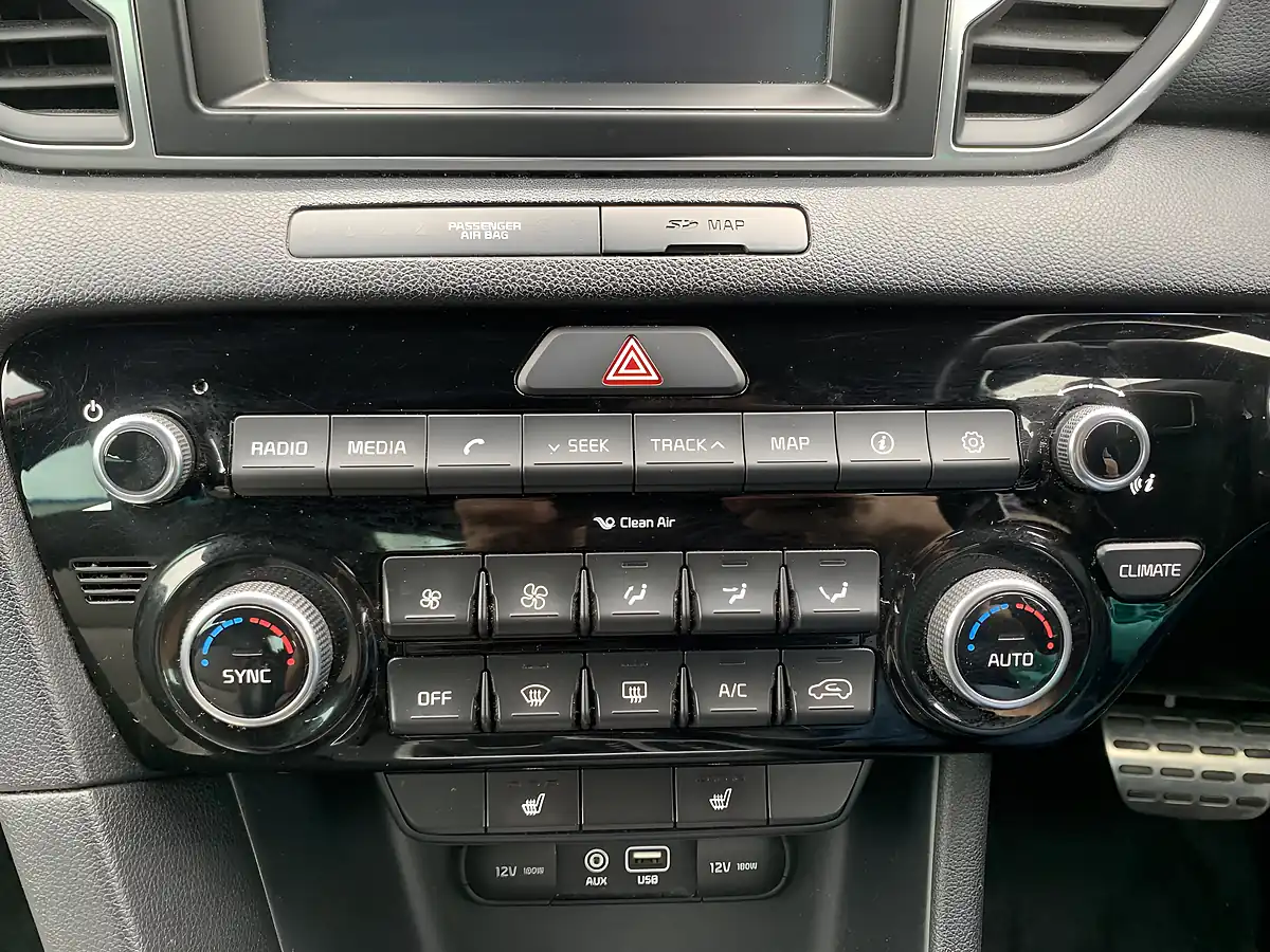 Used 2016 Kia Sportage GT-Line Red - Interior and Exterior details 13