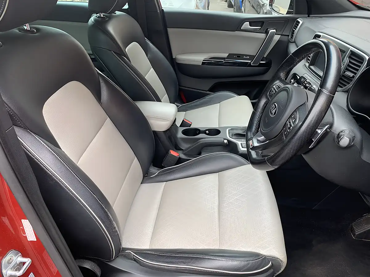 Used 2016 Kia Sportage GT-Line Red - Interior and Exterior details 3