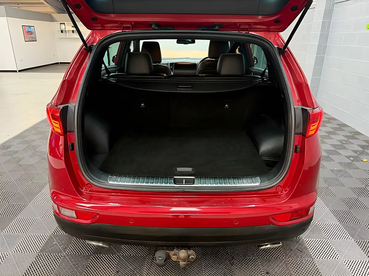 Used 2016 Kia Sportage GT-Line Red - Interior and Exterior details 12