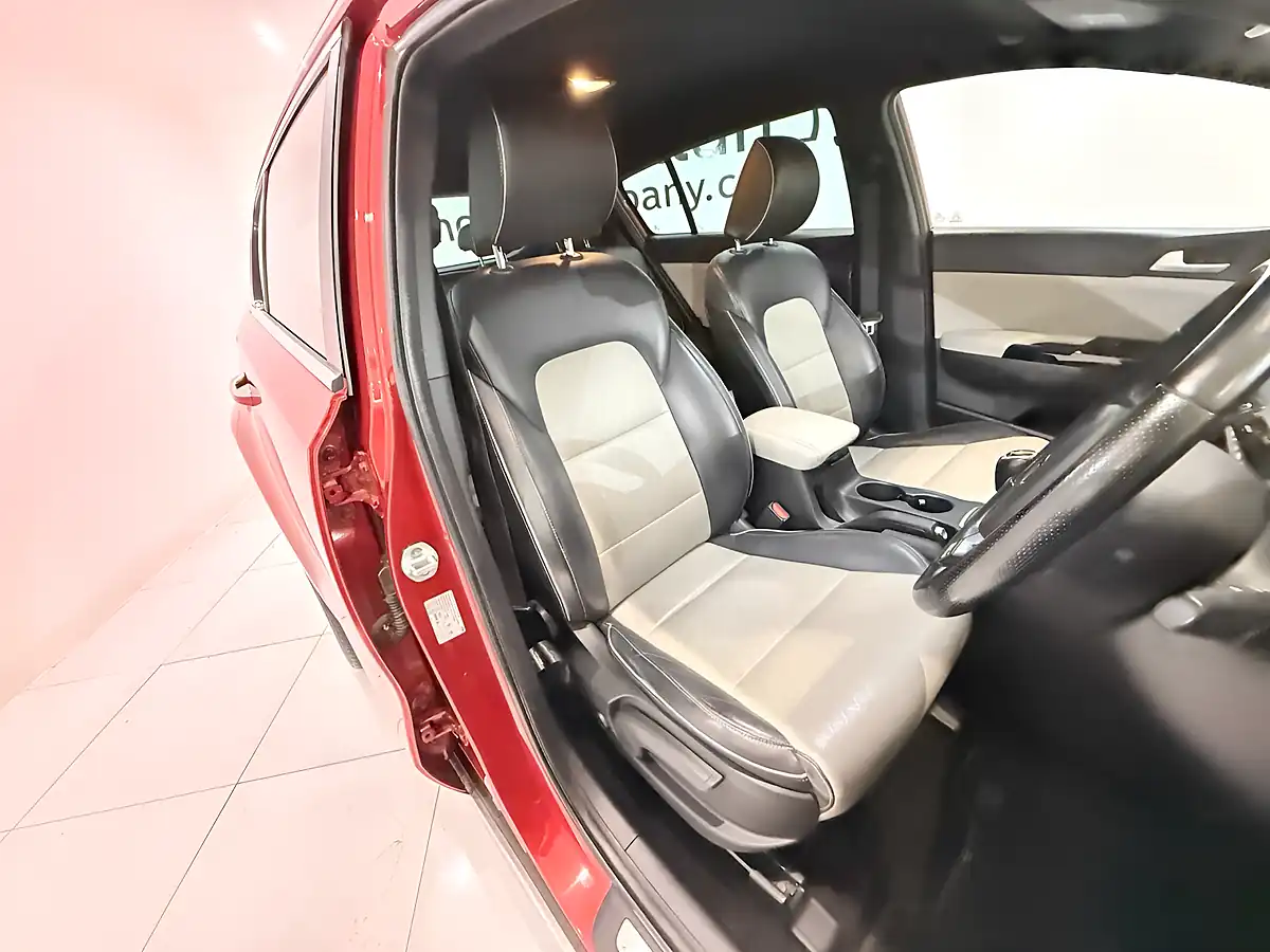 Used 2016 Kia Sportage GT-Line Red - Interior and Exterior details 17