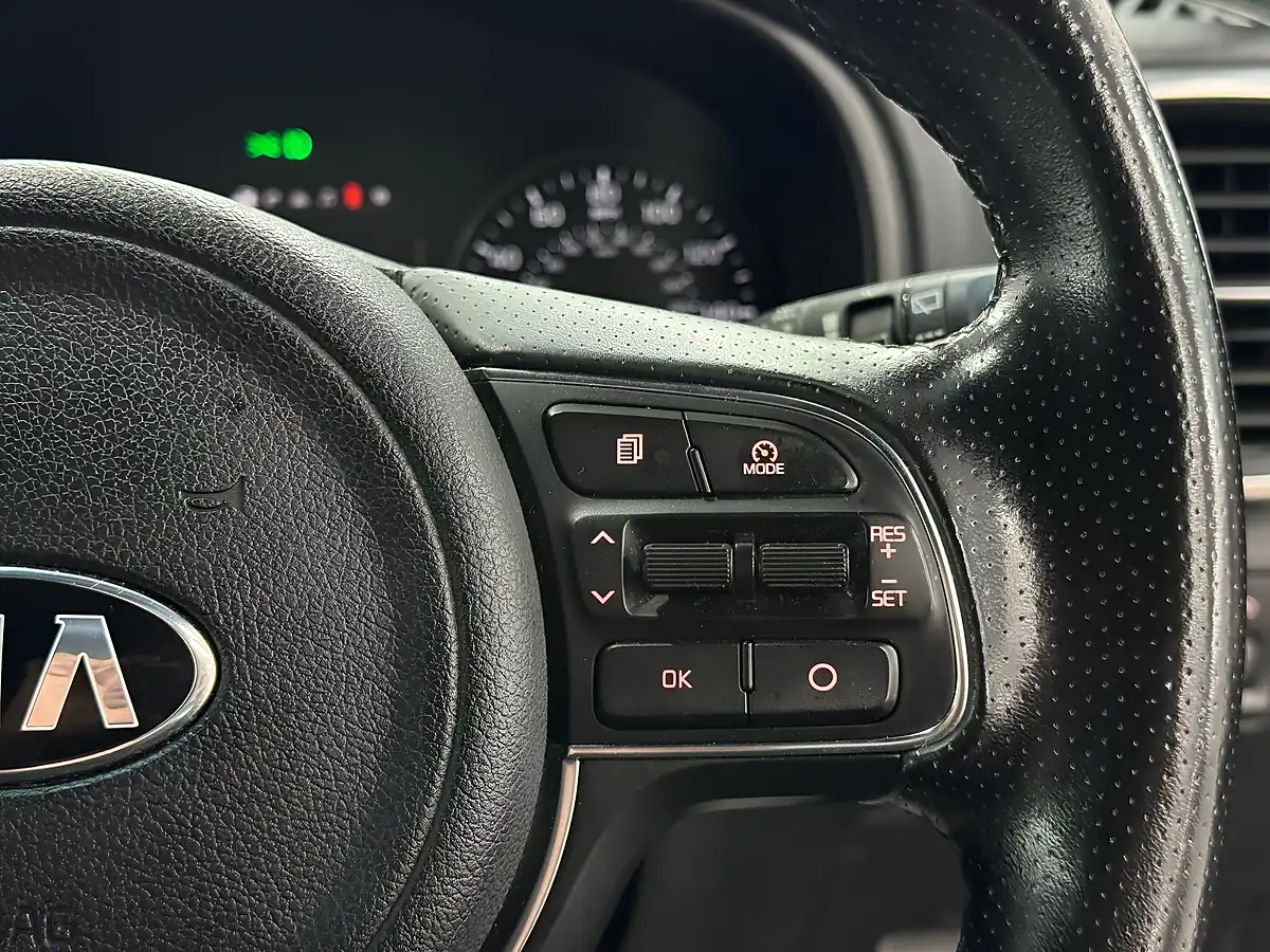Used 2016 Kia Sportage GT-Line Silver - Interior and Exterior details 14
