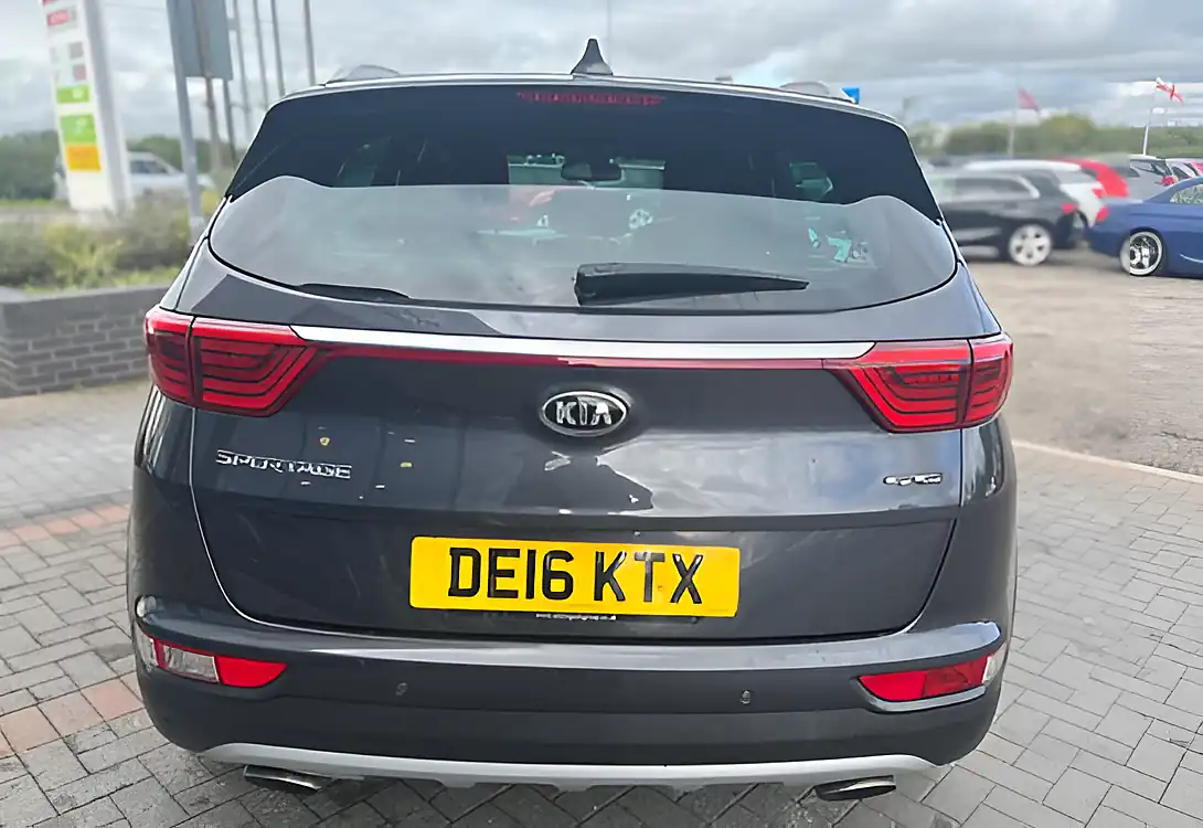 Used 2016 Kia Sportage GT-Line Silver - Interior and Exterior details 7