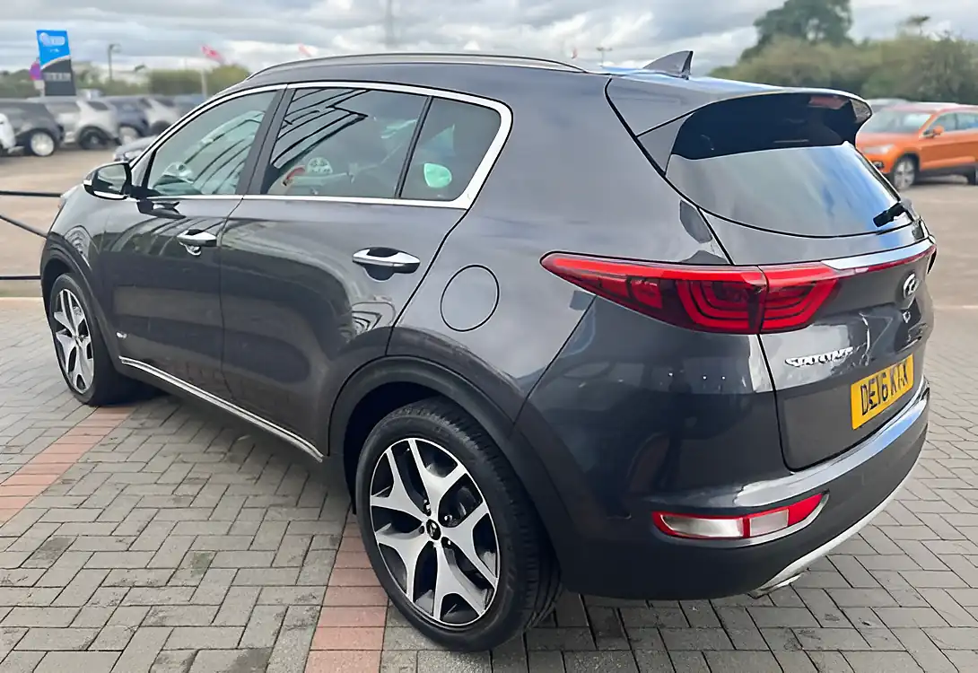 Used 2016 Kia Sportage GT-Line Silver - Interior and Exterior details 8