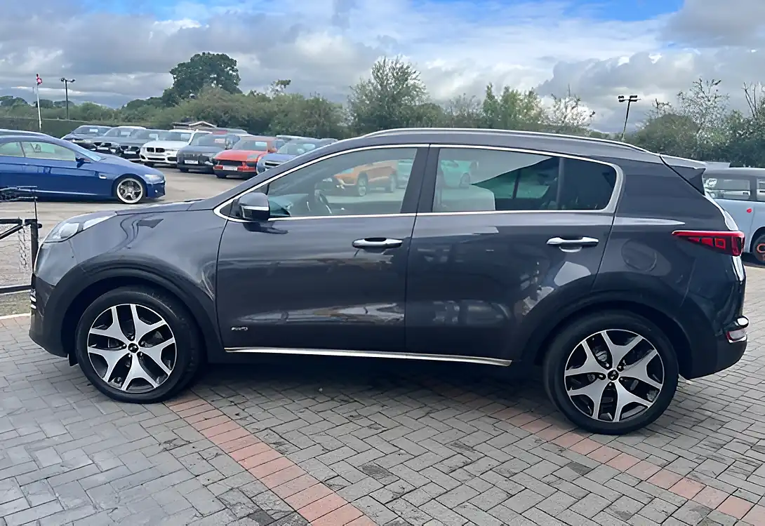 Used 2016 Kia Sportage GT-Line Silver - Interior and Exterior details 9