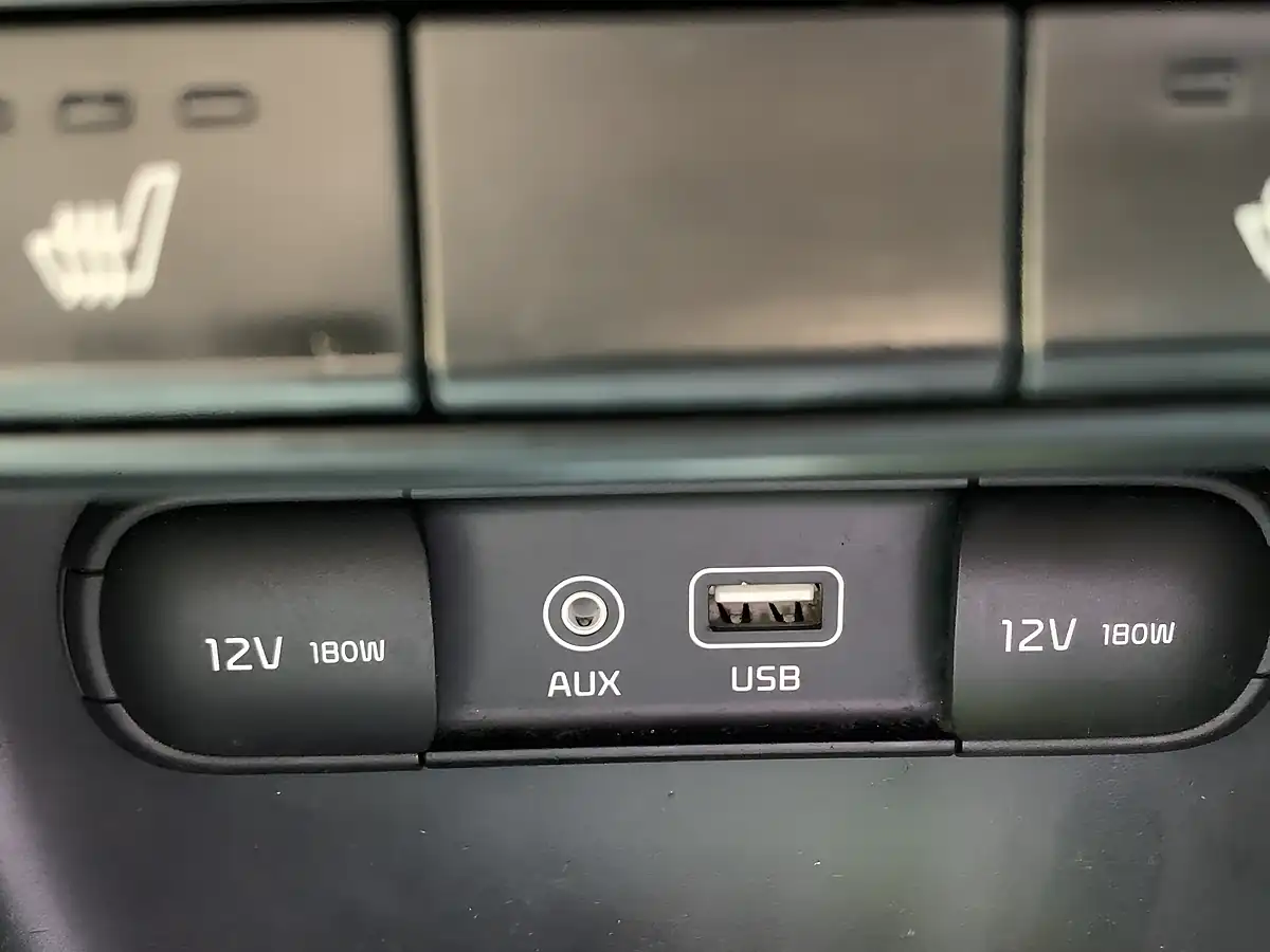 Used 2016 Kia Sportage GT-Line Silver - Interior and Exterior details 15