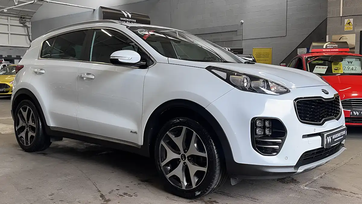 Used 2016 Kia Sportage GT-Line White - Interior and Exterior details 4