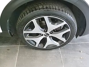 Used 2016 Kia Sportage GT-Line White - Interior and Exterior details 12