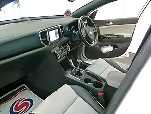 Used 2016 Kia Sportage GT-Line White - Interior and Exterior details 14