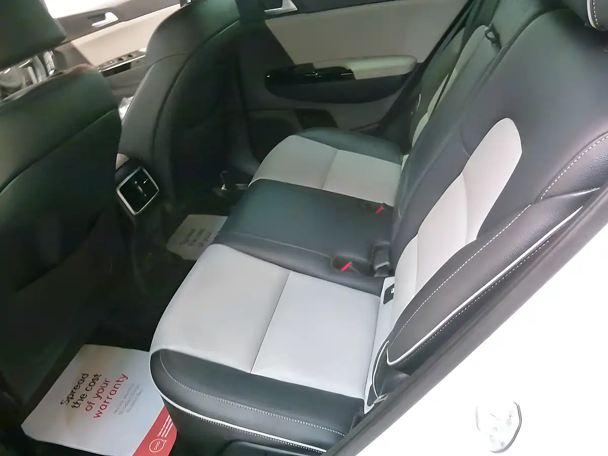 Used 2016 Kia Sportage GT-Line White - Interior and Exterior details 16