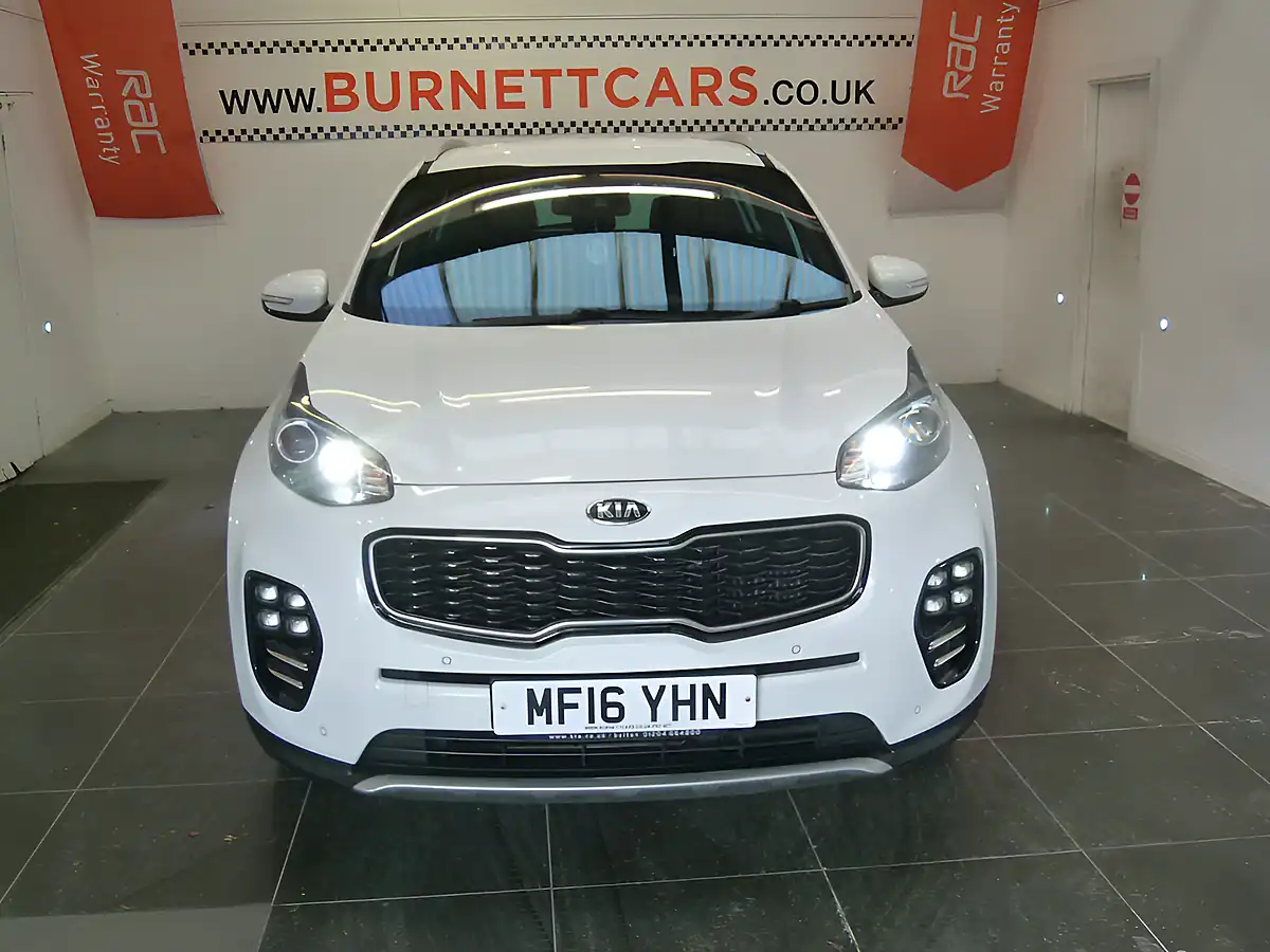 Used 2016 Kia Sportage GT-Line White - Interior and Exterior details 4