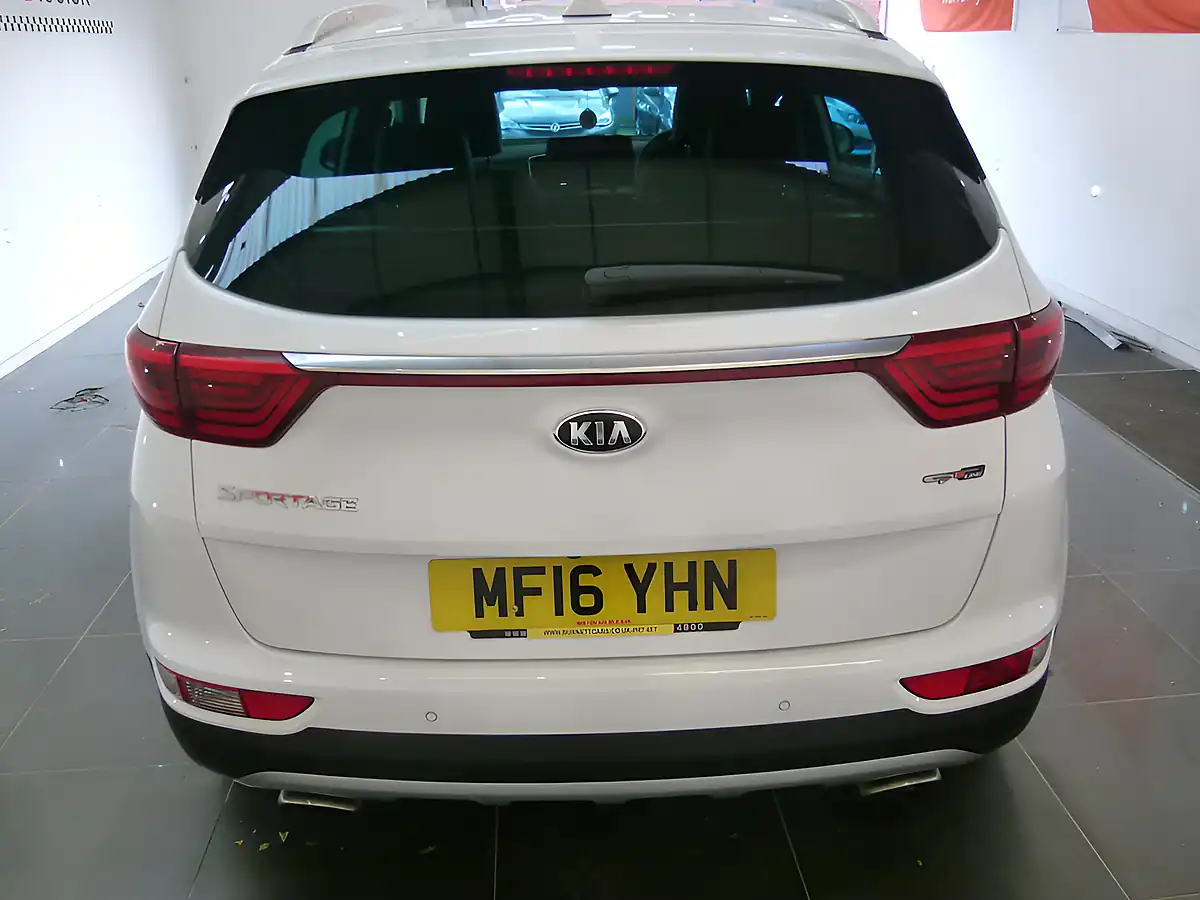 Used 2016 Kia Sportage GT-Line White - Interior and Exterior details 8