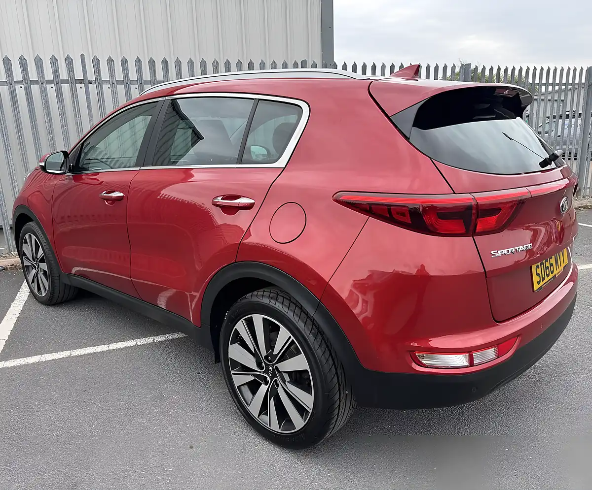 Used 2016 Kia Sportage Isg 3 Metallic Burgundy - Interior and Exterior details 4