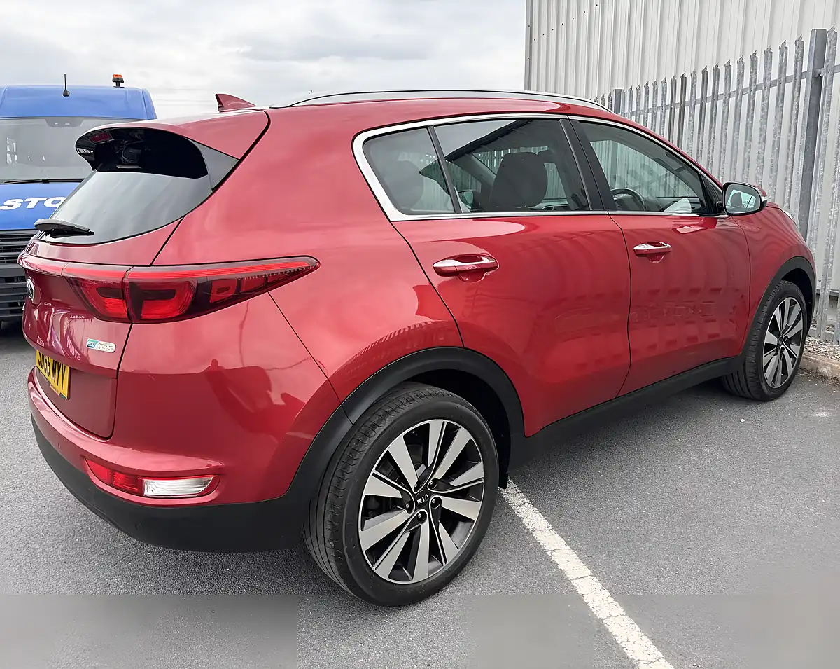 Used 2016 Kia Sportage Isg 3 Metallic Burgundy - Interior and Exterior details 5