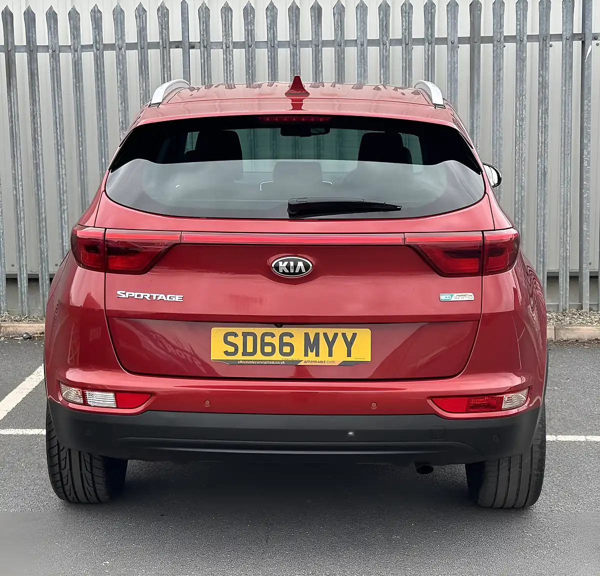 Used 2016 Kia Sportage Isg 3 Metallic Burgundy - Interior and Exterior details 6