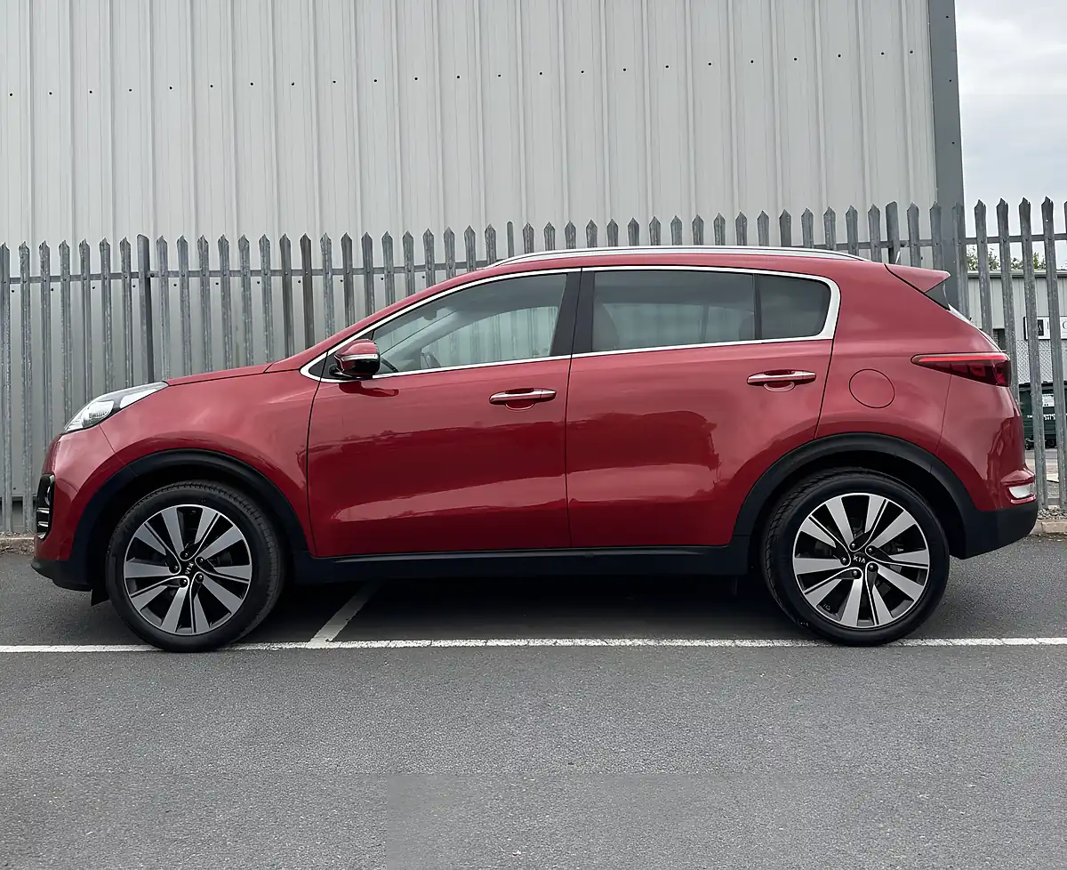 Used 2016 Kia Sportage Isg 3 Metallic Burgundy - Interior and Exterior details 8