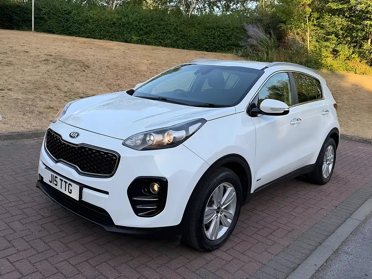 Used 2016 Kia Sportage KX-2 White - Front View