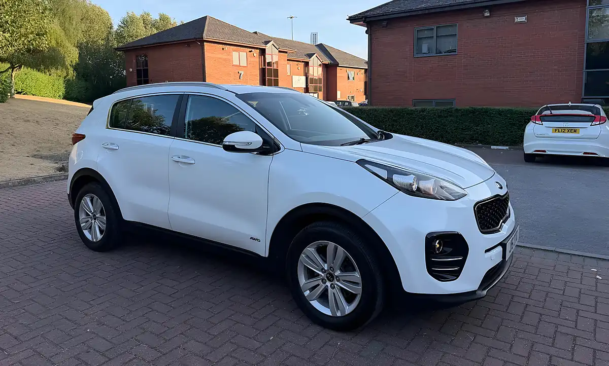 Used 2016 Kia Sportage KX-2 White - Interior and Exterior details 8