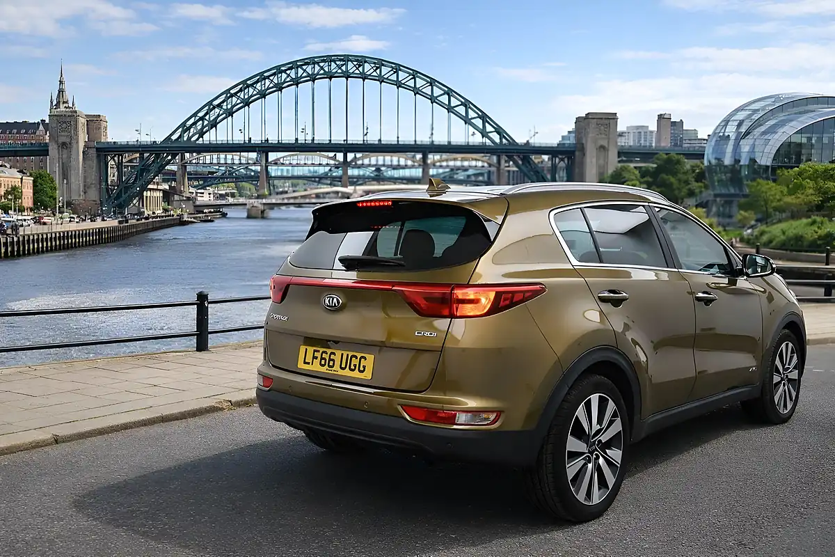 Used 2016 Kia Sportage KX-3 Green - Interior and Exterior details 2