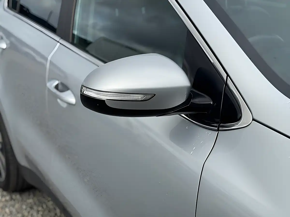Used 2016 Kia Sportage KX-3 Silver - Interior and Exterior details 10