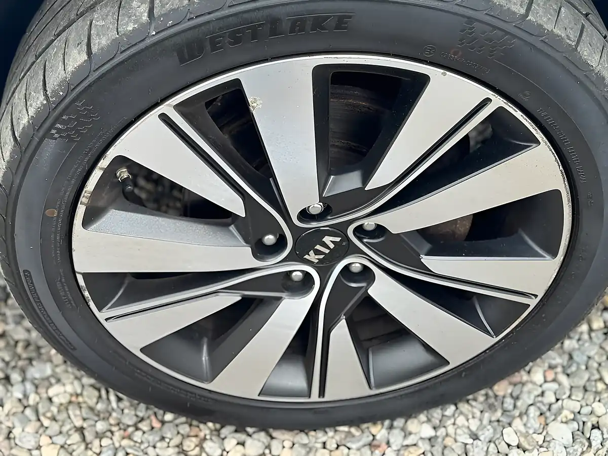 Used 2016 Kia Sportage KX-3 Silver - Interior and Exterior details 16