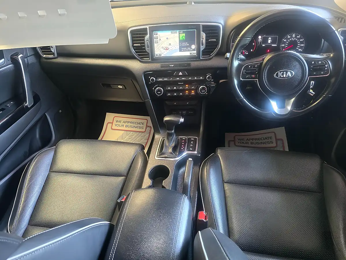 Used 2016 Kia Sportage KX-3 Silver - Interior and Exterior details 11