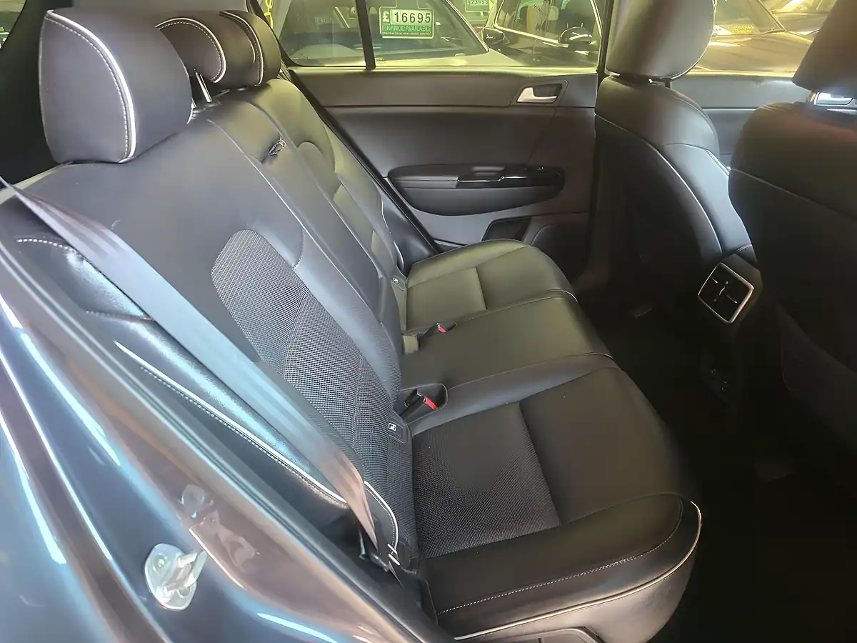 Used 2016 Kia Sportage KX-3 Silver - Interior and Exterior details 13