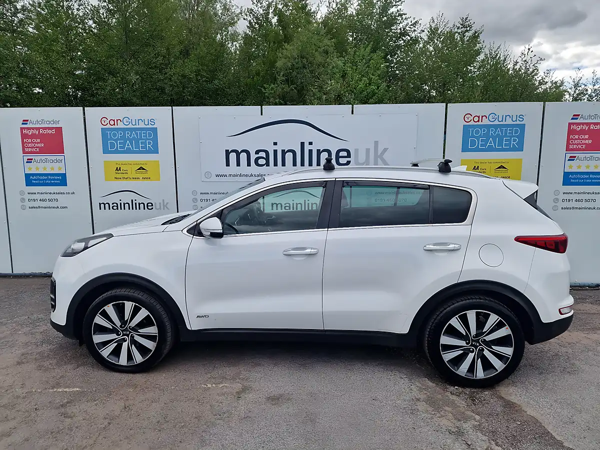 Used 2016 Kia Sportage KX-3 White - Interior and Exterior details 11