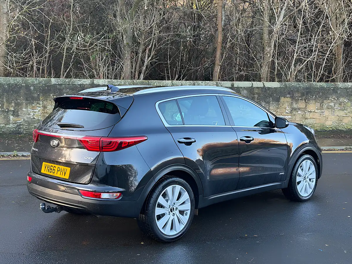 Used 2016 Kia Sportage KX-4 Black - Interior and Exterior details 11