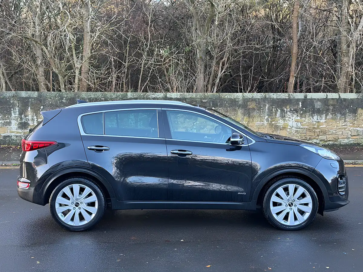 Used 2016 Kia Sportage KX-4 Black - Interior and Exterior details 13