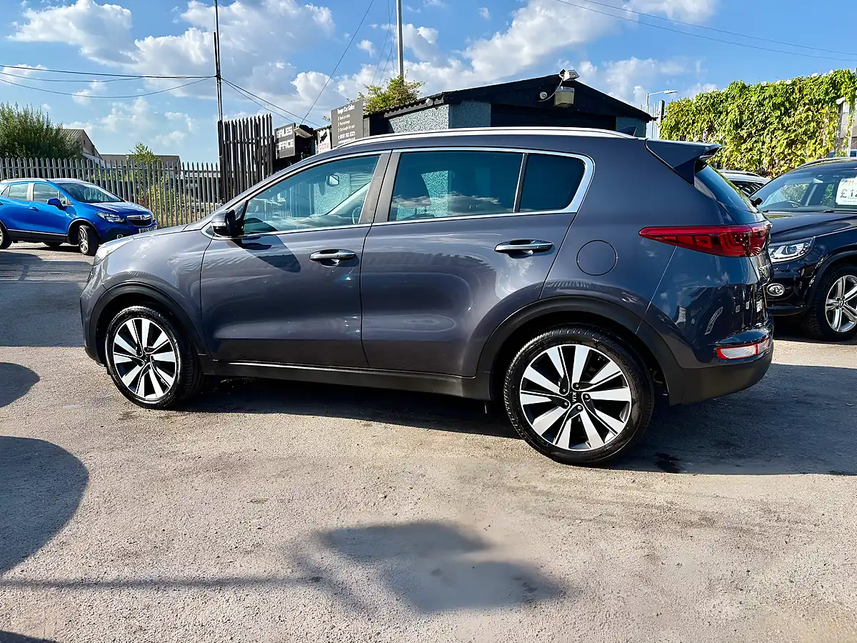 Used 2016 Kia Sportage KX-4 Gun Metal Grey - Interior and Exterior details 5