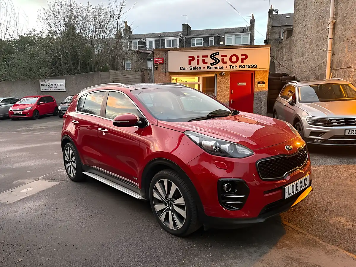 Used 2016 Kia Sportage KX-4 Red - Front View