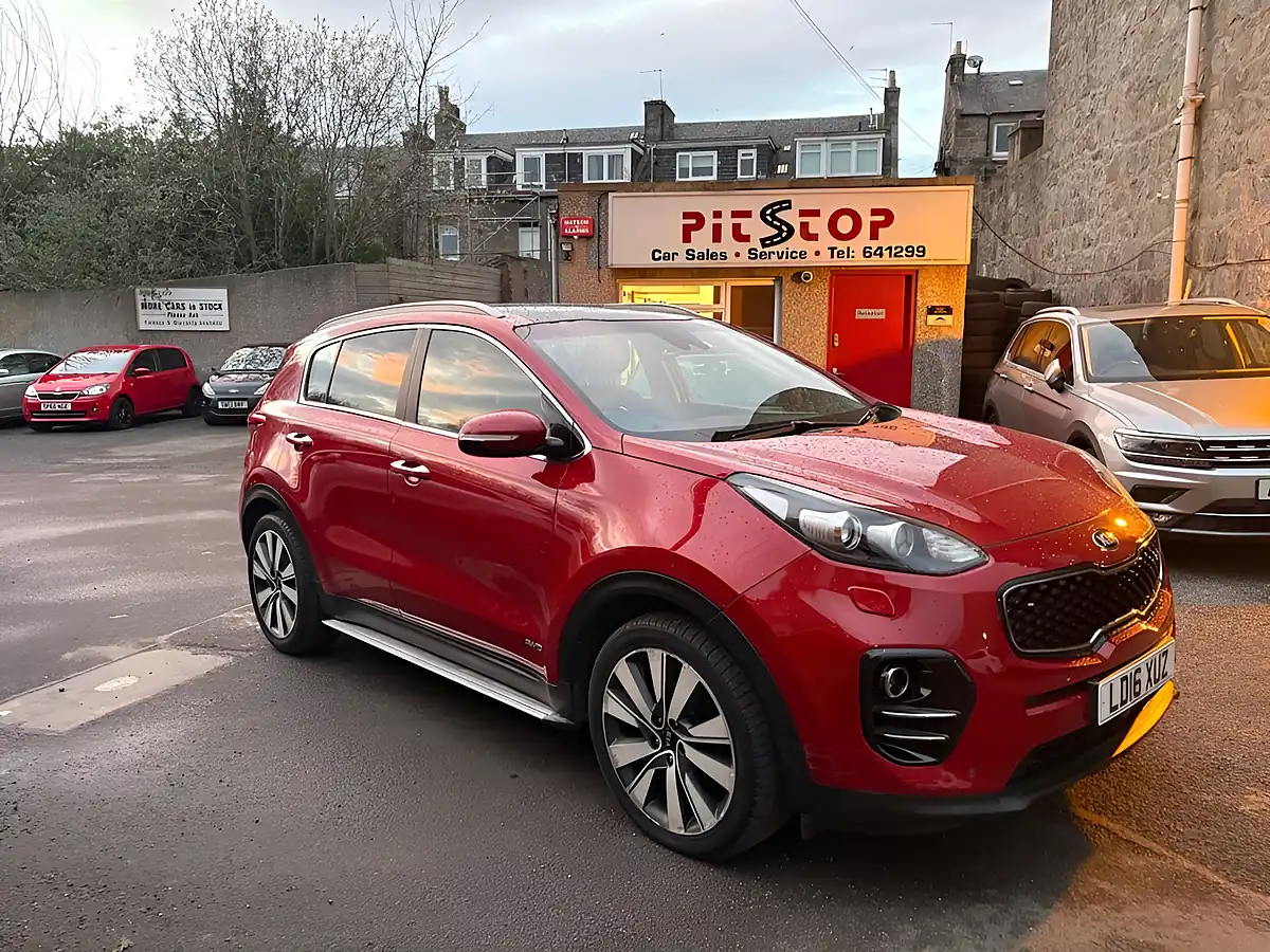 Used 2016 Kia Sportage KX-4 Red - Interior and Exterior details 2