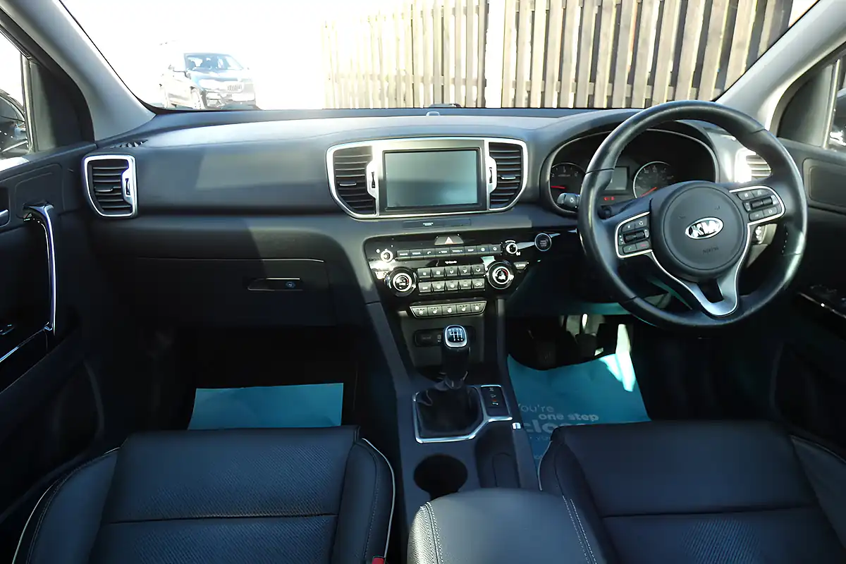 Used 2016 Kia Sportage KX-4 Silver - Interior and Exterior details 12