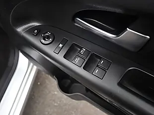 Used 2016 Kia Venga 3 Silver - Interior and Exterior details 10