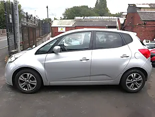 Used 2016 Kia Venga 3 Silver - Interior and Exterior details 11